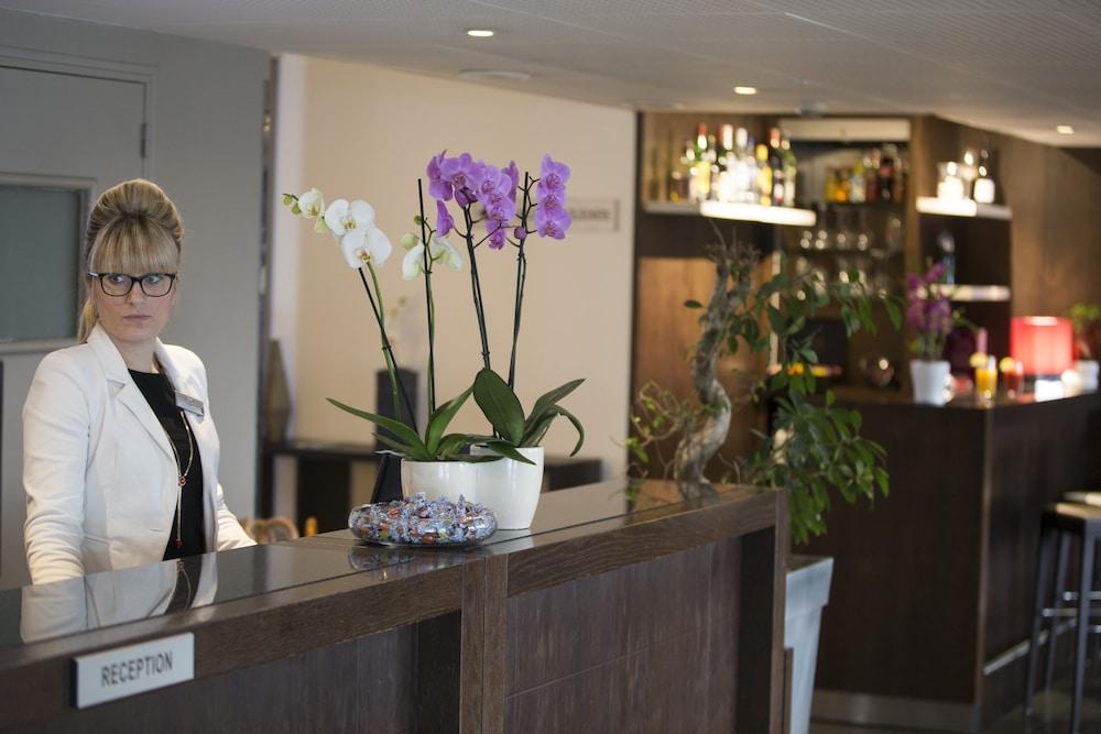 Hotel Mercure Rennes Cesson Экстерьер фото