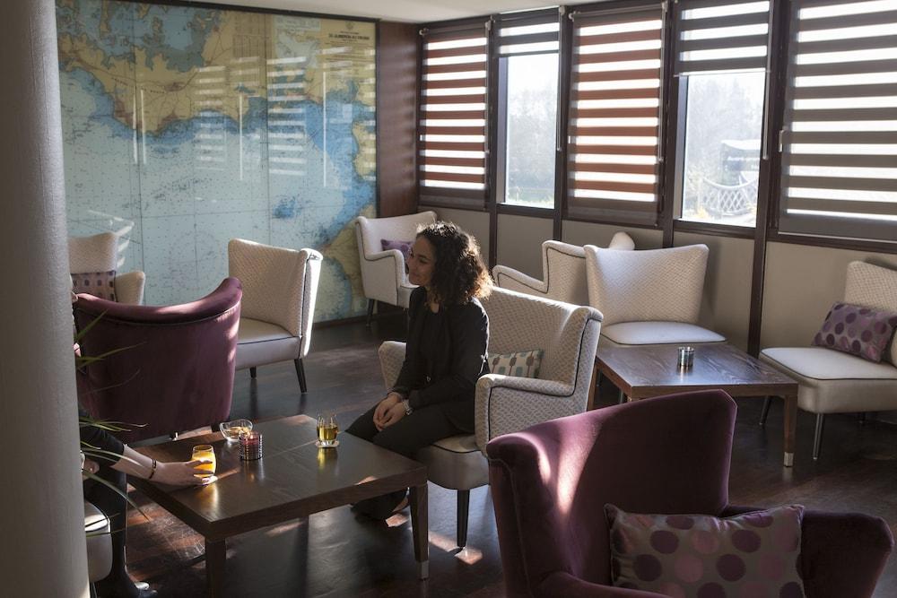 Hotel Mercure Rennes Cesson Экстерьер фото