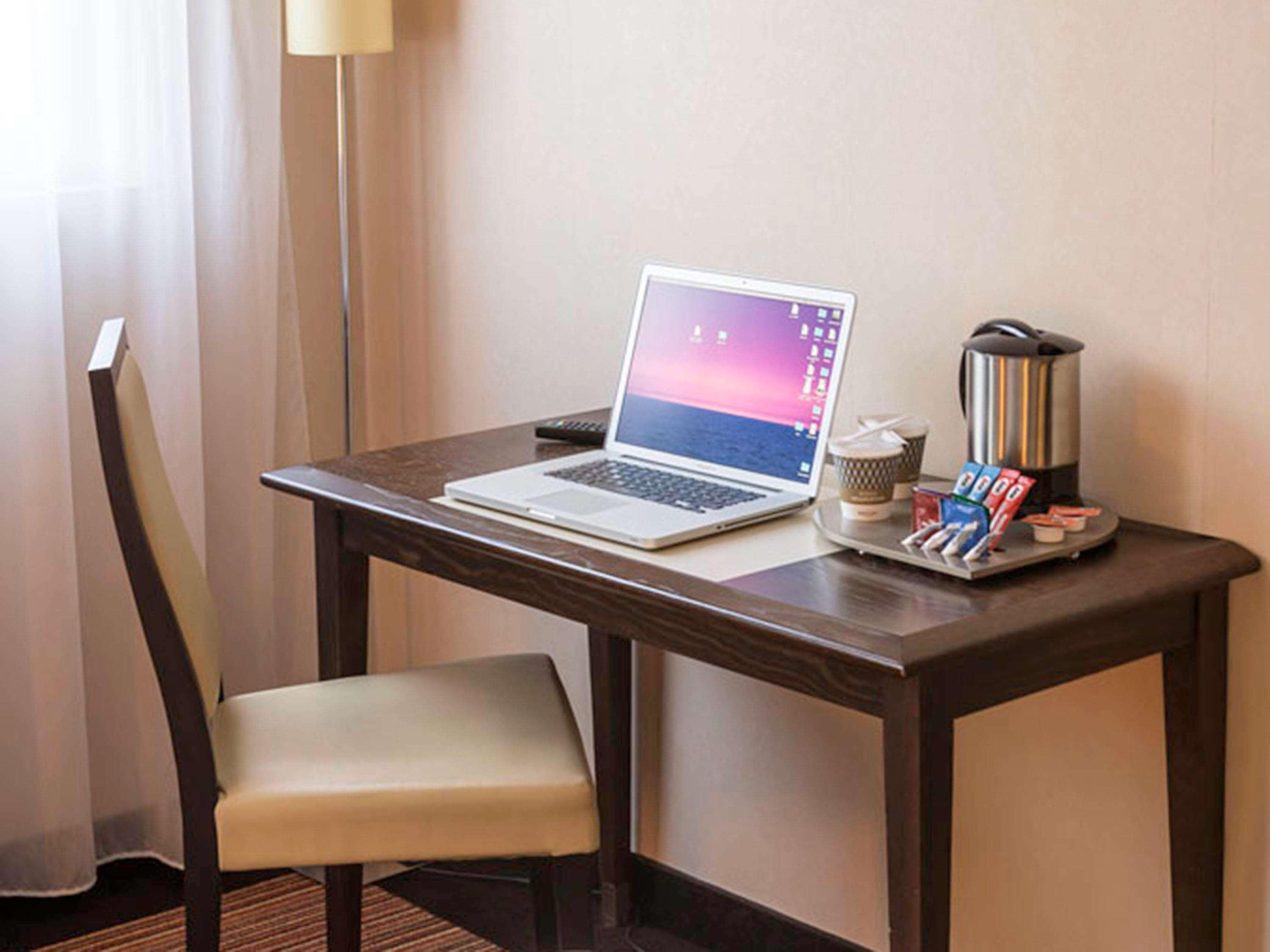 Hotel Mercure Rennes Cesson Экстерьер фото