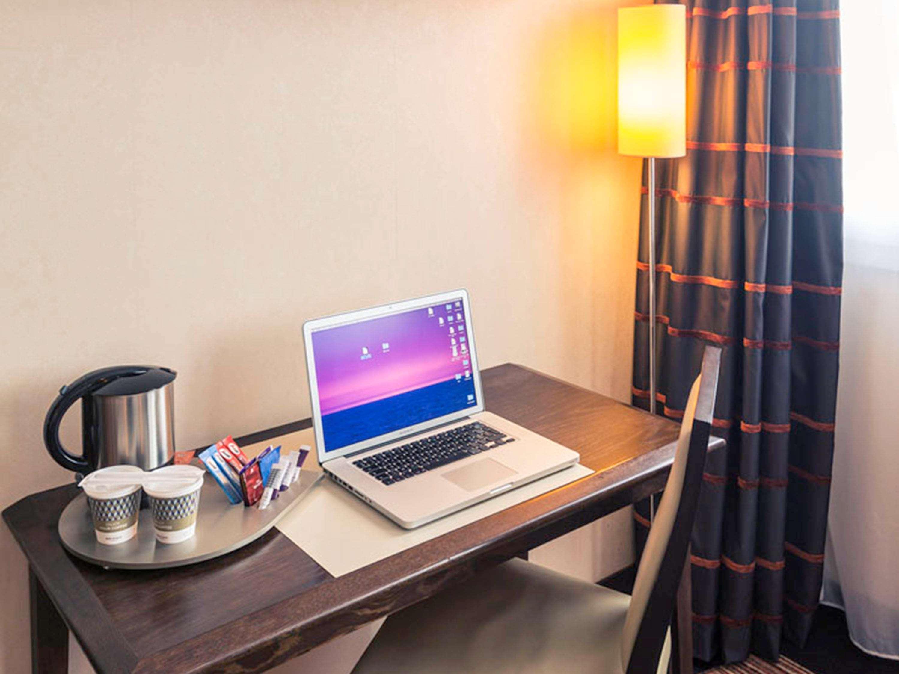 Hotel Mercure Rennes Cesson Экстерьер фото