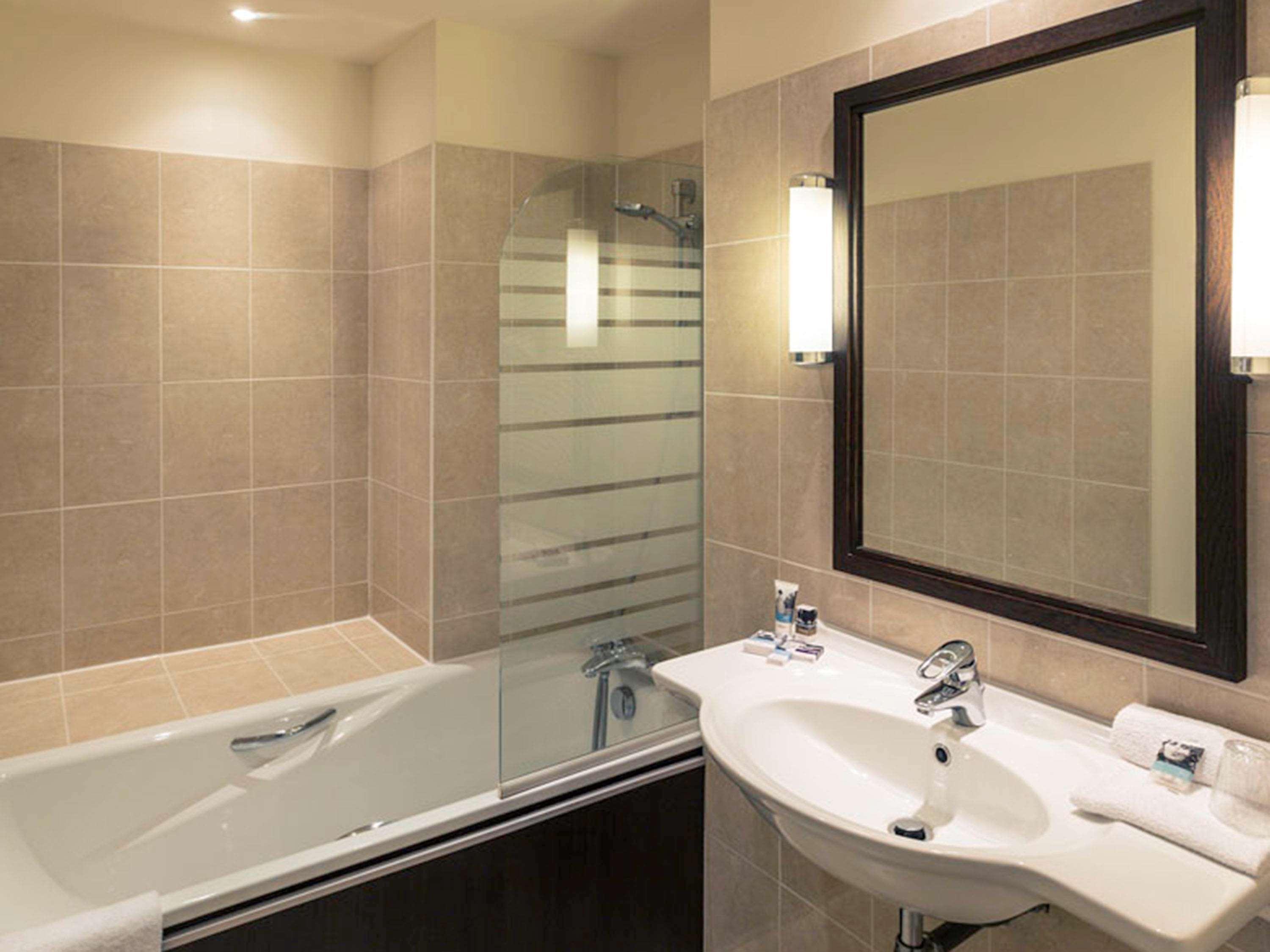 Hotel Mercure Rennes Cesson Экстерьер фото
