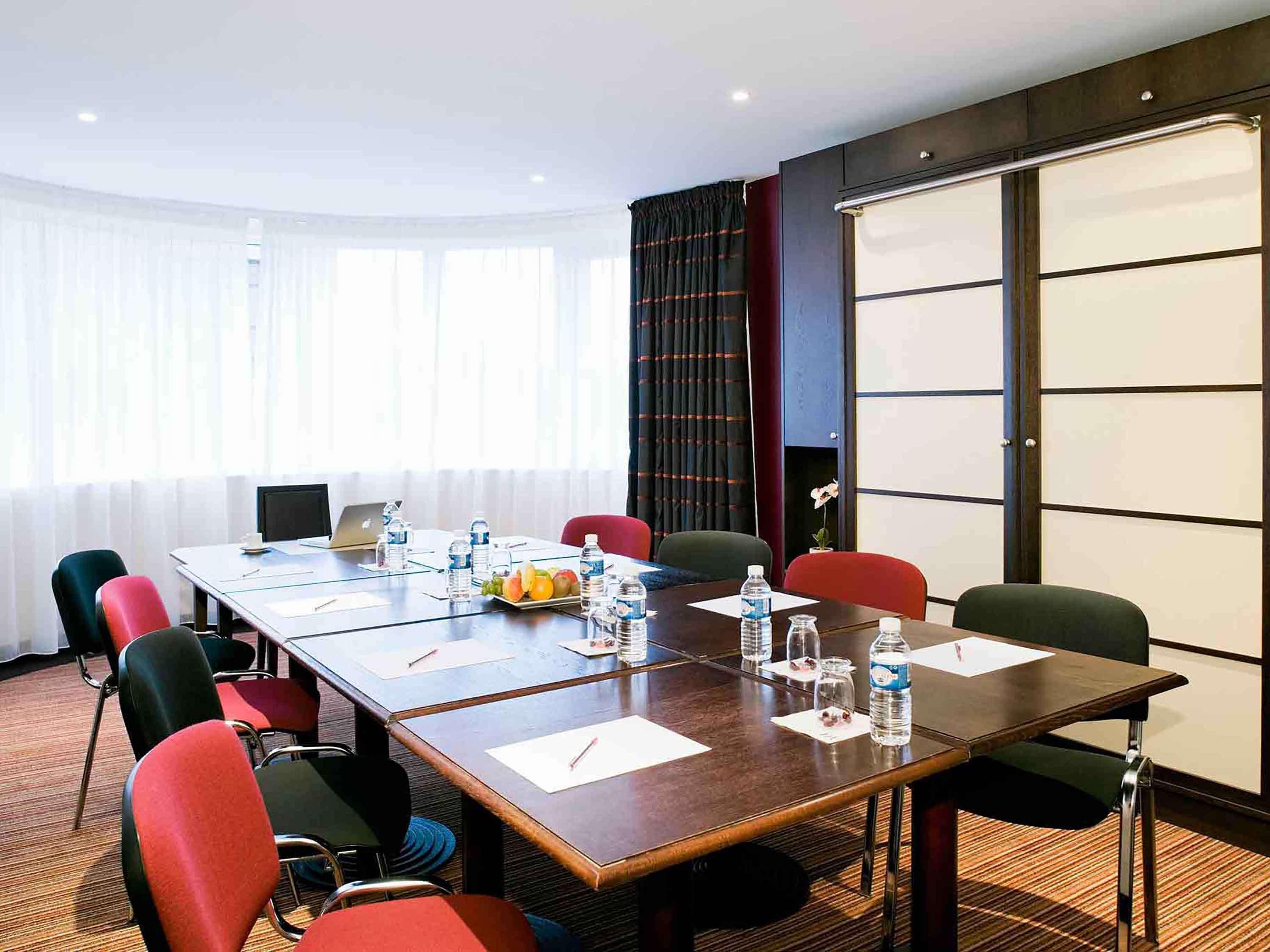 Hotel Mercure Rennes Cesson Экстерьер фото